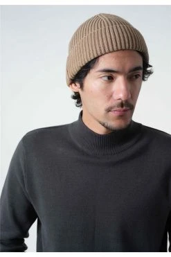 Accessoires Bonnet BENY - DeeluxeBonnet BENY -Vêtements Homme Soldes Magasin bonnet beny 3