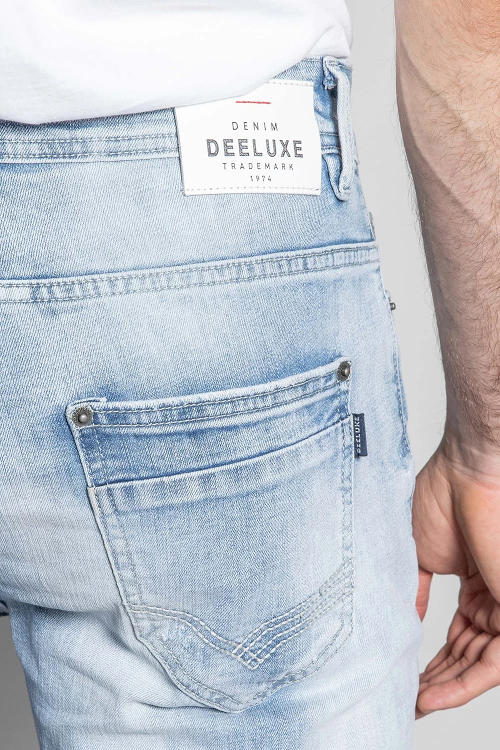 Jeans Slim Effet Usé Pour Homme - CARLOS JJ8004 - DEELUXEJEANS CARLOS 7 Jeans Slim Effet Usé Pour Homme - CARLOS JJ8004 - DEELUXEJEANS CARLOS – Image 5