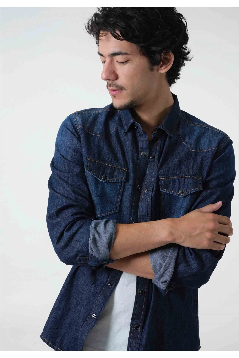 Chemises Chemise Denim Couleur Used Manches LonguesChemise MERLE 5 Chemises Chemise Denim Couleur Used Manches LonguesChemise MERLE – Image 3