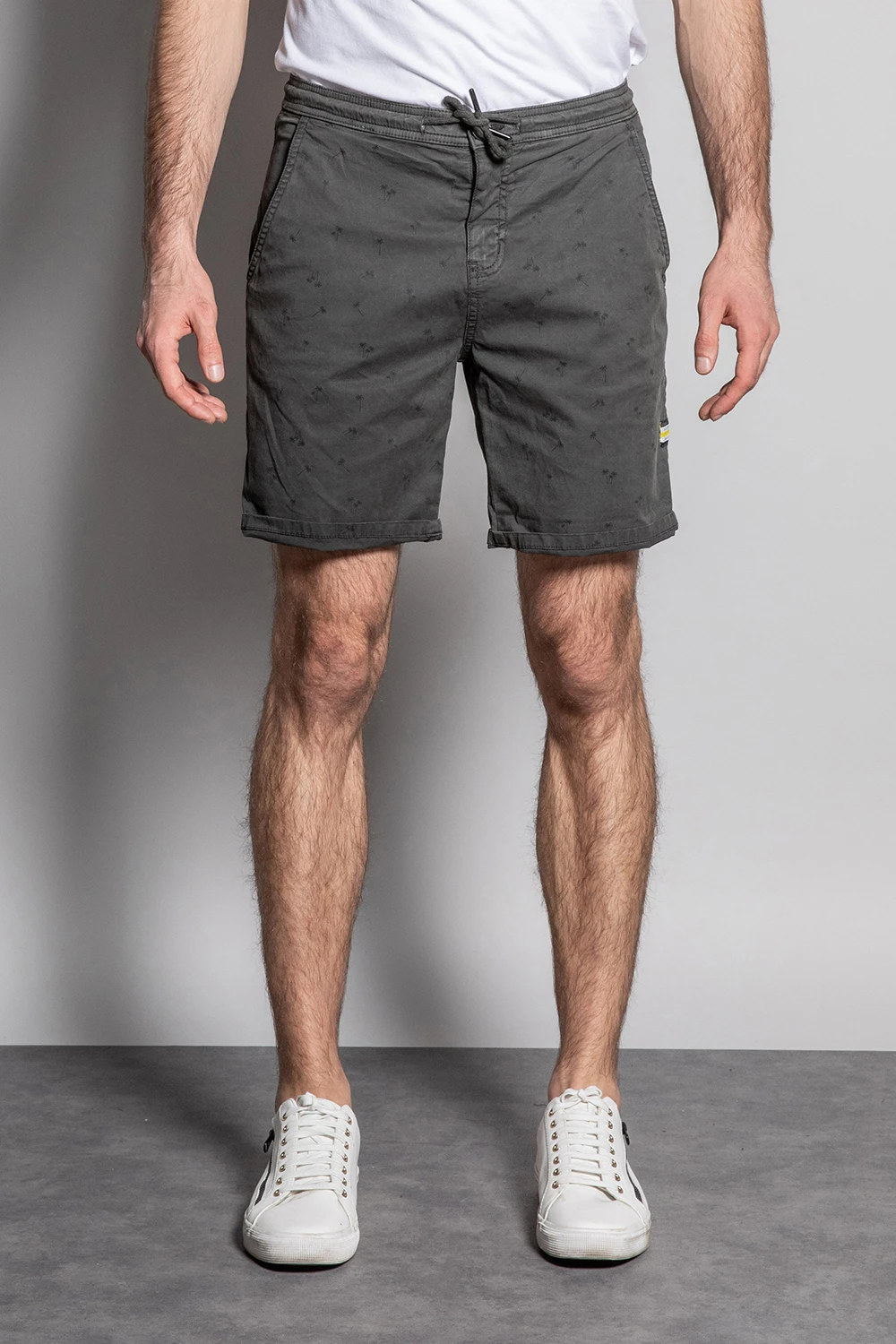 Shorts & Bermudas Short à Imprimé Palmiers Pour Homme - CLOUD S20713 - DEELUXESHORT CLOUD 5 Shorts & Bermudas Short à Imprimé Palmiers Pour Homme - CLOUD S20713 - DEELUXESHORT CLOUD – Image 3