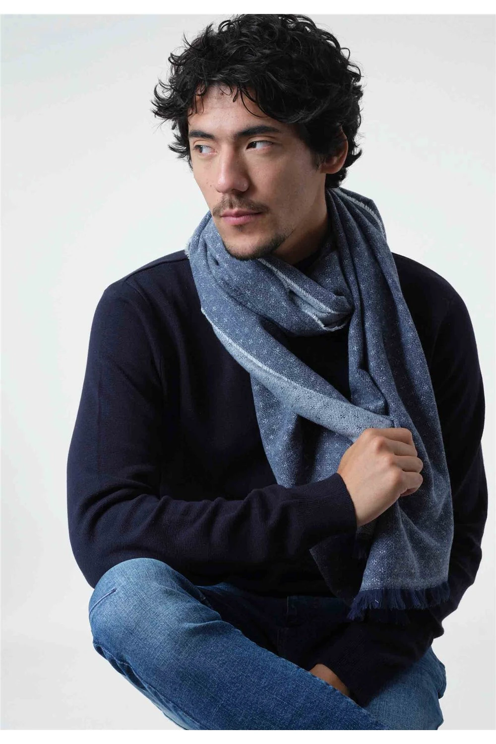 Accessoires Echarpe REGAN - DeeluxeEcharpe REGAN 5 Accessoires Echarpe REGAN - DeeluxeEcharpe REGAN – Image 3