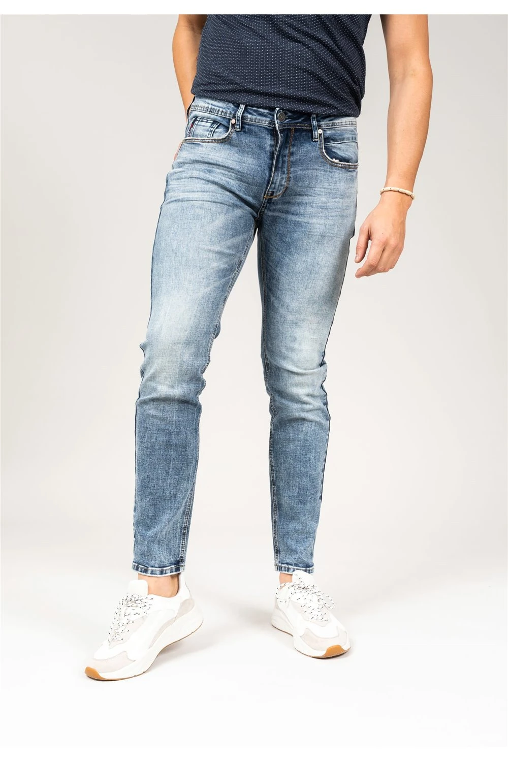 Jeans CARLOS - DeeluxeJeans CARLOS 4 Jeans CARLOS - DeeluxeJeans CARLOS – Image 2