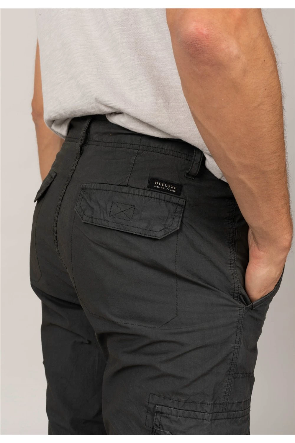 Shorts & Bermudas Pantacourt RIVER - DeeluxePantacourt RIVER 4 Shorts & Bermudas Pantacourt RIVER - DeeluxePantacourt RIVER – Image 2