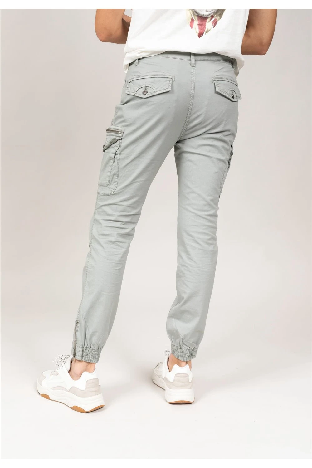 Pantalons Pantalon BARKLEY - DeeluxePantalon BARKLEY 5 Pantalons Pantalon BARKLEY - DeeluxePantalon BARKLEY – Image 3