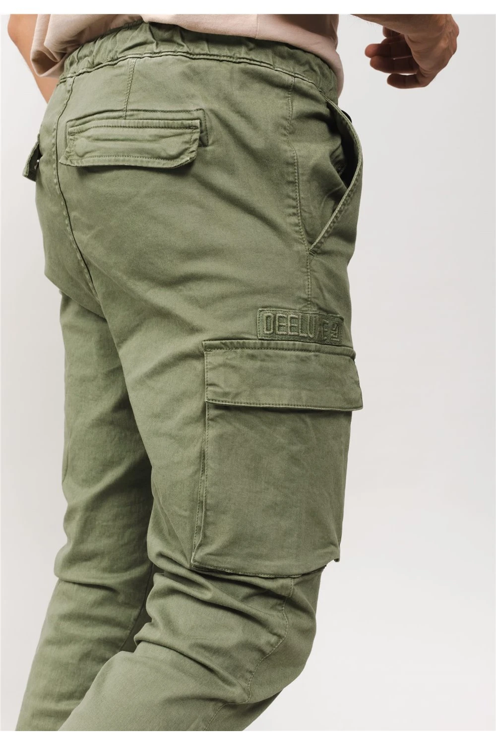 Pantalons Pantalon NOAH - DeeluxePantalon NOAH 7 Pantalons Pantalon NOAH - DeeluxePantalon NOAH – Image 5