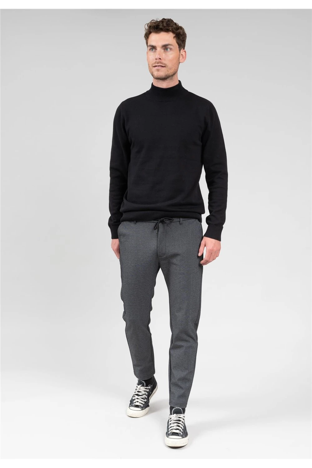 Pantalons Pantalon City Chiné Pour Homme - OMEGA 01V7004M - DEELUXEPantalon OMEGA 3 Pantalons Pantalon City Chiné Pour Homme - OMEGA 01V7004M - DEELUXEPantalon OMEGA