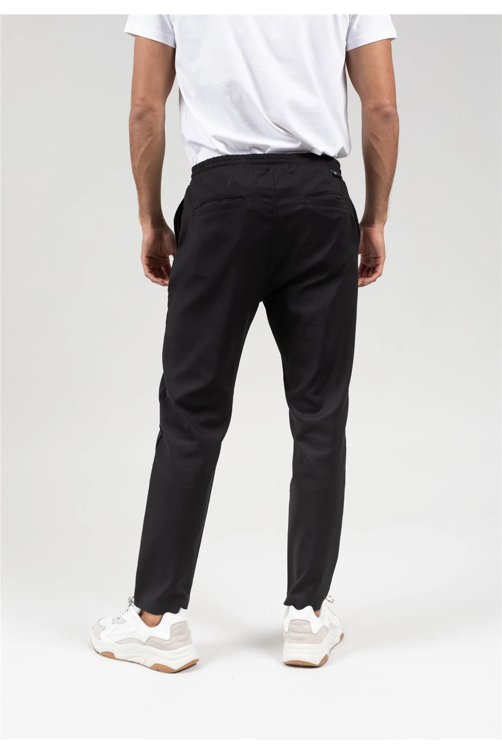 Pantalons Pantalon City Uni Pour Homme - TACK 01V7005M - DEELUXEPantalon TACK 6 Pantalons Pantalon City Uni Pour Homme - TACK 01V7005M - DEELUXEPantalon TACK – Image 4