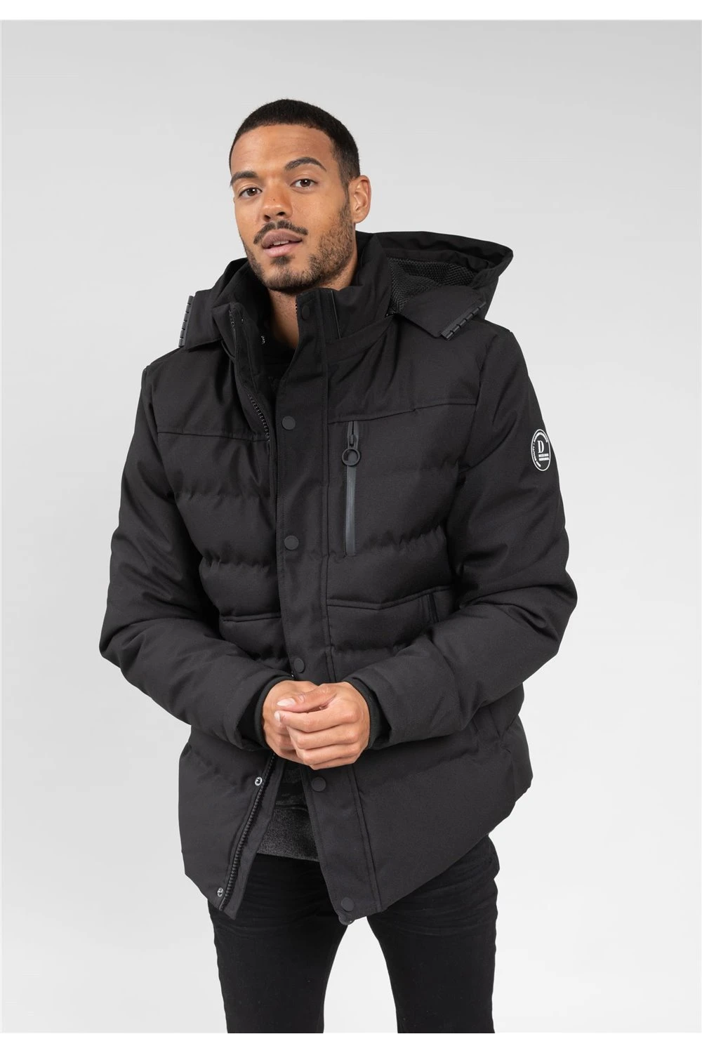 Vestes & Blousons Doudoune Unie à Col Haut Et Capuche Pour Homme - CHIRO 01V661M - DEELUXEParka CHIRO 3 Vestes & Blousons Doudoune Unie à Col Haut Et Capuche Pour Homme - CHIRO 01V661M - DEELUXEParka CHIRO