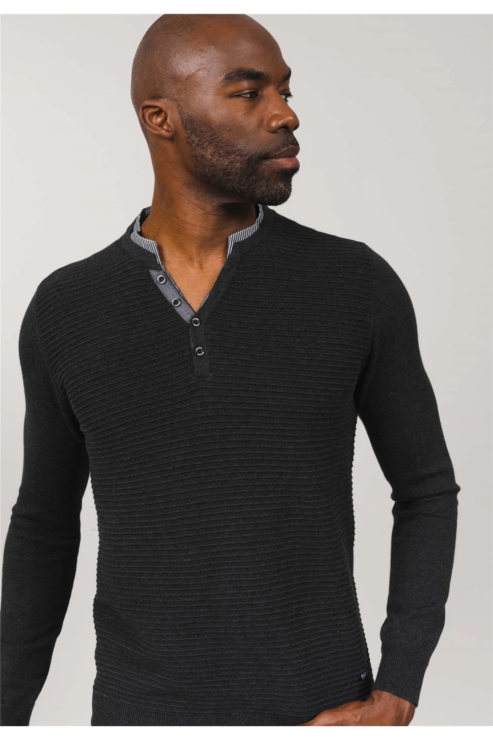 Pulls Pull Col V BoutonnéPull JOYASON 3 Pulls Pull Col V BoutonnéPull JOYASON