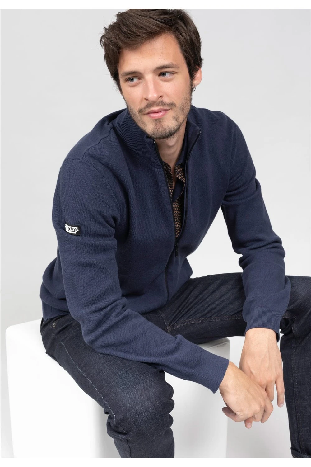 Pulls Gilet Zippé En Maille Pour Homme - LINE 01V312M - DEELUXEPull LINE 3 Pulls Gilet Zippé En Maille Pour Homme - LINE 01V312M - DEELUXEPull LINE