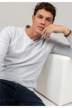 Pulls Pull VIAN - DeeluxePull VIAN -Vêtements Homme Soldes Magasin pull vian 5