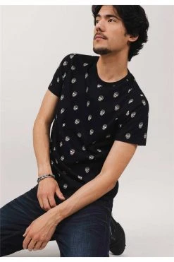 T-shirts Tee-shirt Tête De Mort Col Rond Manches CourtesT-Shirt CARIB 9 T-shirts Tee-shirt Tête De Mort Col Rond Manches CourtesT-Shirt CARIB -Vêtements Homme Soldes Magasin t shirt carib 1