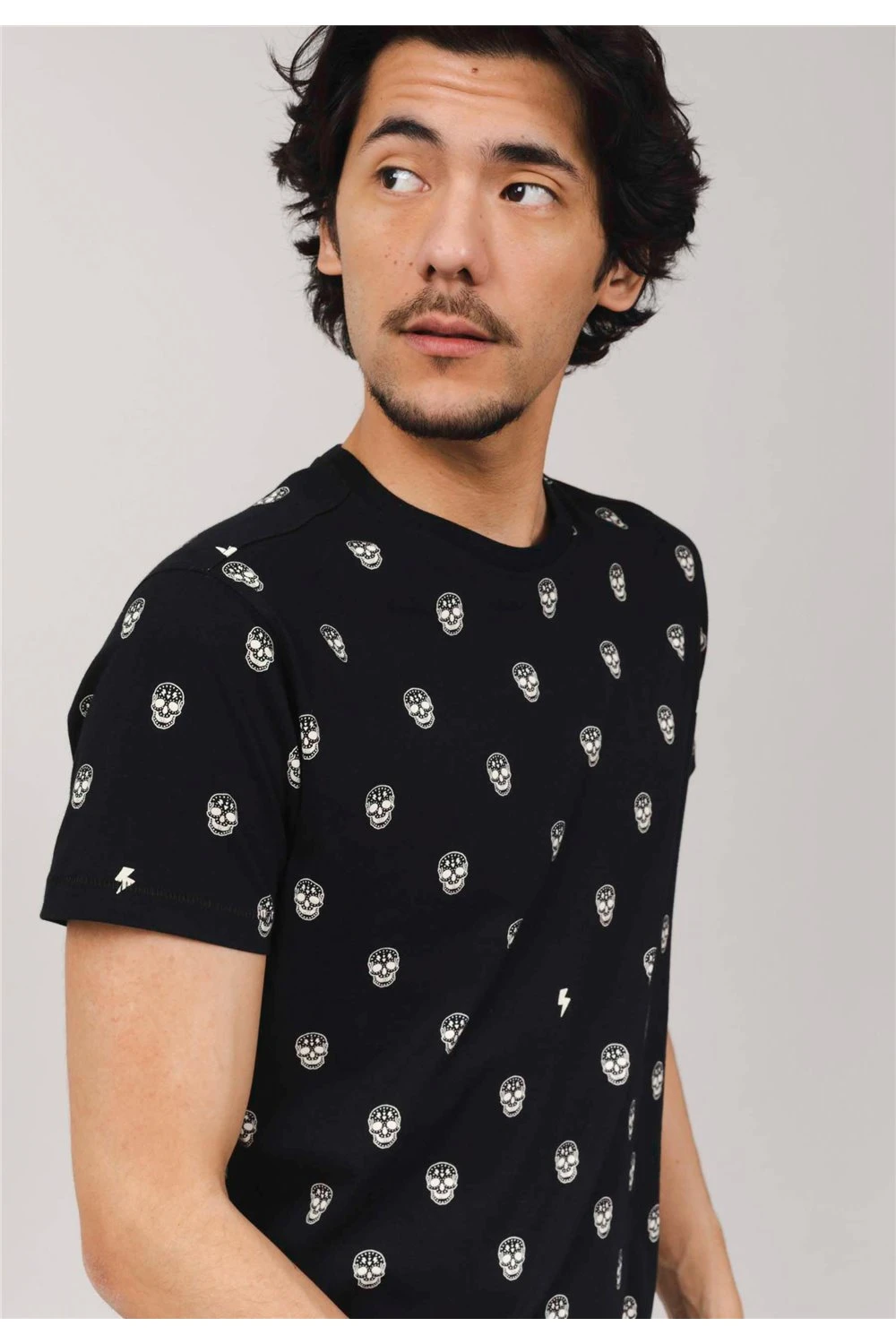 T-shirts Tee-shirt Tête De Mort Col Rond Manches CourtesT-Shirt CARIB 3 T-shirts Tee-shirt Tête De Mort Col Rond Manches CourtesT-Shirt CARIB