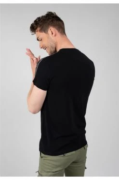 T-shirts T-shirt Avec Bandes Sérigraphiées Pour Homme - COLT 01V146M - DEELUXET-Shirt COLT 12 T-shirts T-shirt Avec Bandes Sérigraphiées Pour Homme - COLT 01V146M - DEELUXET-Shirt COLT -Vêtements Homme Soldes Magasin t shirt colt 4