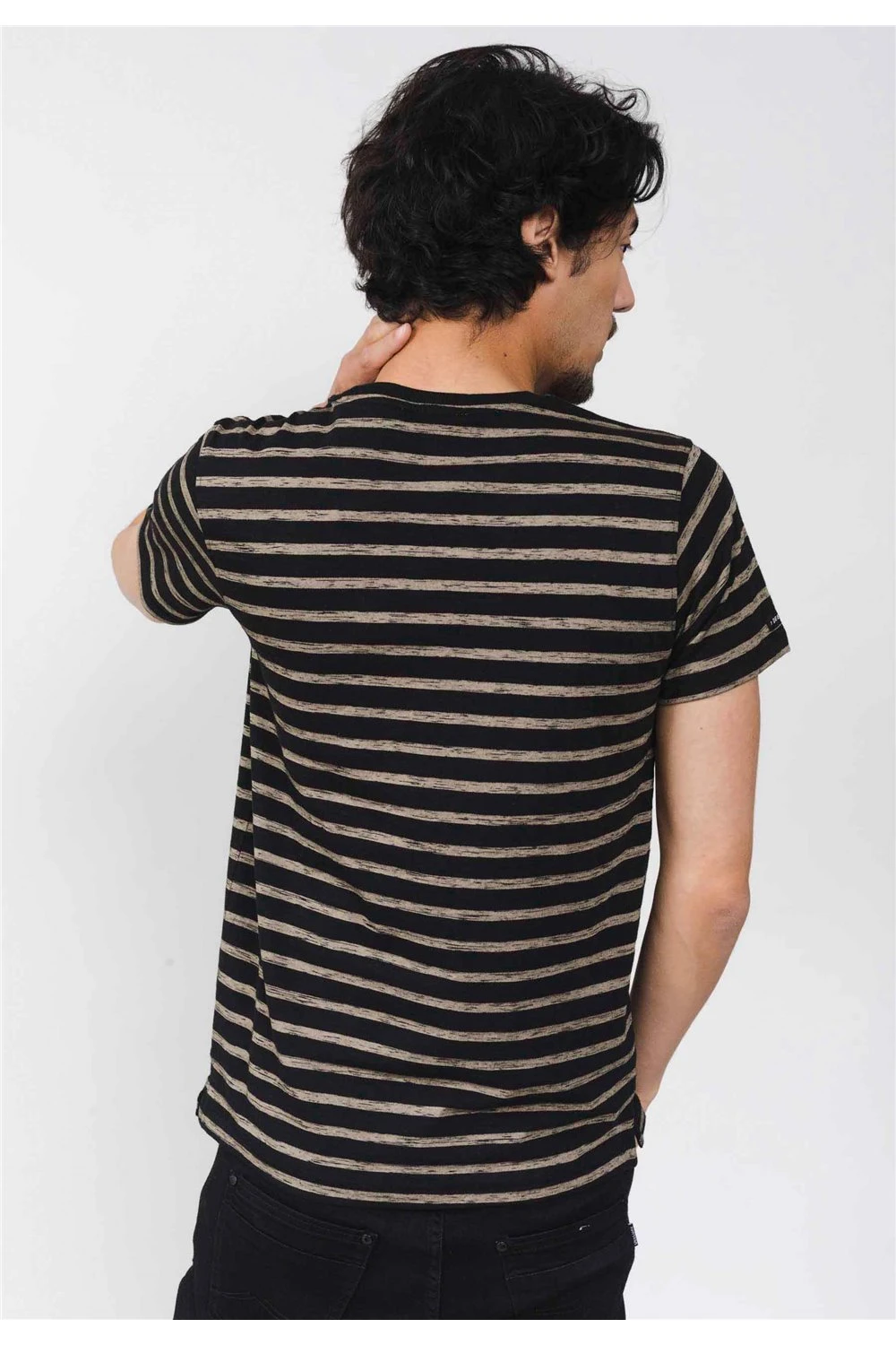 T-shirts Tee-shirt à Rayures Col Rond Manches CourtesT-Shirt DALSO 4 T-shirts Tee-shirt à Rayures Col Rond Manches CourtesT-Shirt DALSO – Image 2