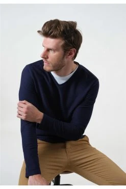 T-shirts Tee-shirt Col V Boutons Manches LonguesT-Shirt DERREN -Vêtements Homme Soldes Magasin t shirt derren 9