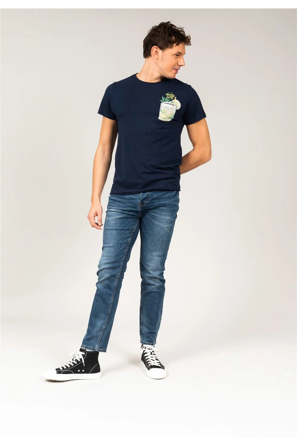 T-shirts T-Shirt MOSCOW - DeeluxeT-Shirt MOSCOW 7 T-shirts T-Shirt MOSCOW - DeeluxeT-Shirt MOSCOW – Image 5