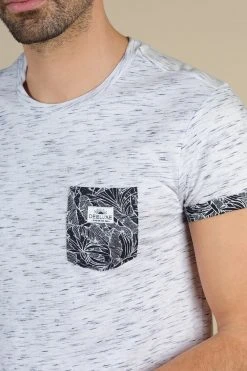 T-shirts T-shirt Avec Détails à Imprimé Tropical Pour Homme - SHAMAR S21194M - DEELUXET-Shirt SHAMAR -Vêtements Homme Soldes Magasin t shirt shamar 9