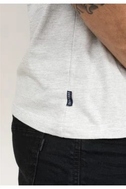 T-shirts T-Shirt SOLDIER - DeeluxeT-Shirt SOLDIER 13 T-shirts T-Shirt SOLDIER - DeeluxeT-Shirt SOLDIER -Vêtements Homme Soldes Magasin t shirt soldier 11