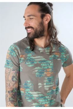 Vêtements Homme Soldes Magasin 15 T-shirts T-Shirt ZONIA - DeeluxeT-Shirt ZONIA